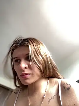 alison parkerrr26 online show from May 22, 4:56 pm