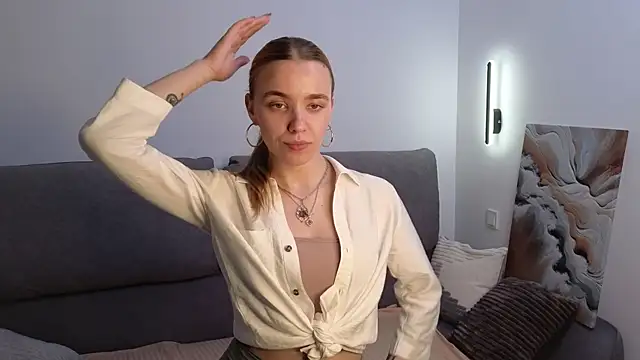 Snapshot of eva_swetty chatting on July 16, 8:15 pm eva swetty online show from July 16, 8:15 pm