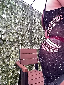 Snapshot of Valentina_pink18 chatting on May 30, 1:30 pm Valentina pink18 online show from May 30, 1:30 pm