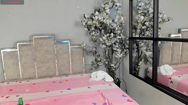 Snapshot of Sofiawonderr chatting on June 17, 7:26 pm Sofiawonderr online show from June 17, 7:26 pm