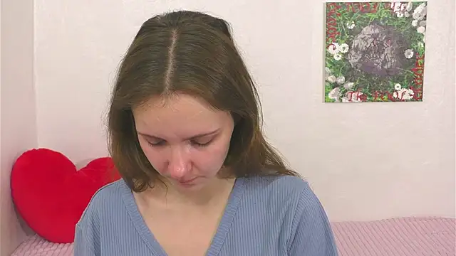 Snapshot of Cuteal1ce chatting on June 1, 3:47 pm Cuteal1ce online show from June 1, 3:47 pm
