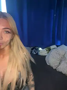 Snapshot of Inked_Angel1 chatting on June 1, 7:32 am Inked Angel1 online show from June 1, 7:32 am