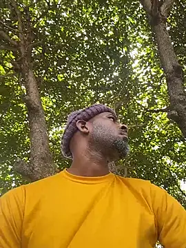 Snapshot of rafa037 chatting on July 15, 3:50 pm rafa037 online show from July 15, 3:50 pm