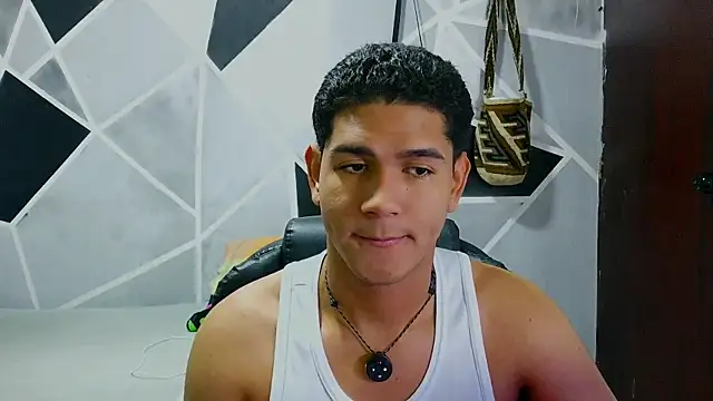 Snapshot of _juanacock_ chatting on June 25, 12:42 pm juanacock online show from June 25, 12:42 pm