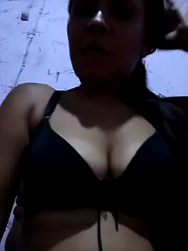 Snapshot of TuGatica_sexy chatting on July 3, 3:02 am TuGatica sexy online show from July 3, 3:02 am