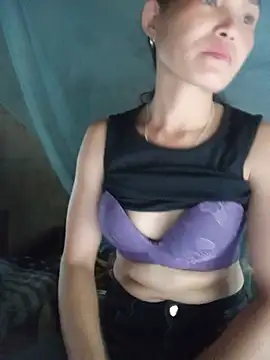 Snapshot of Heryy_xx chatting on July 18, 9:24 am Heryy xx online show from July 18, 9:24 am