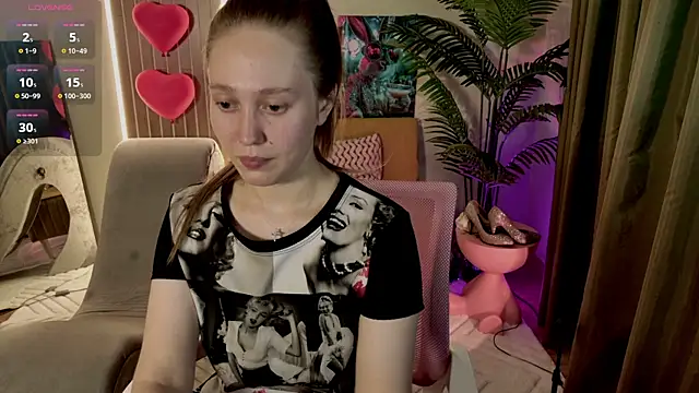 Snapshot of TinaShelton chatting on July 17, 3:29 pm TinaShelton online show from July 17, 3:29 pm