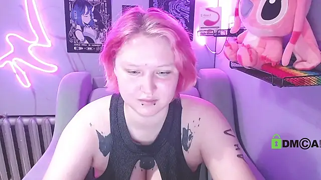 Snapshot of DolliRosees chatting on June 29, 4:08 am DolliRosees online show from June 29, 4:08 am