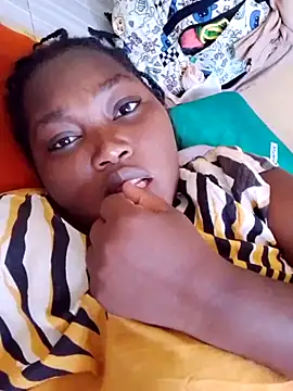 Snapshot of Cute-mish chatting on July 16, 7:25 am Cute-mish online show from July 16, 7:25 am
