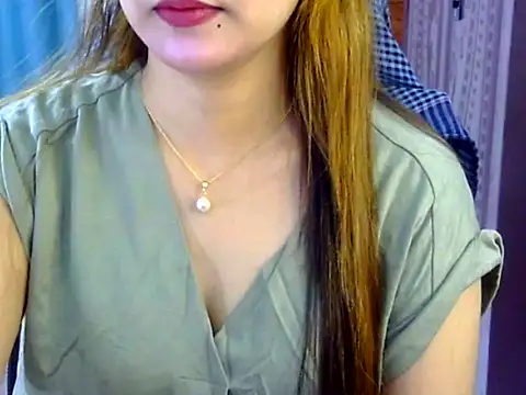 Snapshot of Adiba_Obu_20 chatting on July 20, 5:26 pm Adiba Obu 20 online show from July 20, 5:26 pm