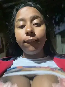 Snapshot of jhenannyy chatting on July 16, 9:04 am jhenannyy online show from July 16, 9:04 am