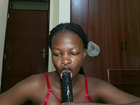 Snapshot of slim_sexy1 chatting on July 16, 1:33 am slim sexy1 online show from July 16, 1:33 am