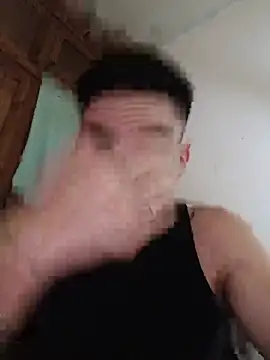 Snapshot of Oliver_LA chatting on July 8, 8:46 pm Oliver LA online show from July 8, 8:46 pm