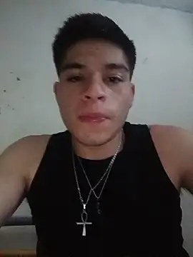 Snapshot of Oliver_LA chatting on July 23, 11:41 am Oliver LA online show from July 23, 11:41 am