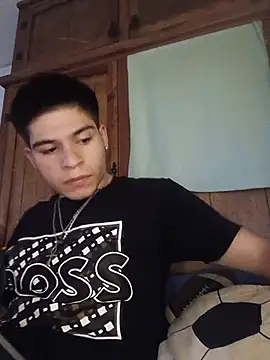 Snapshot of Oliver_LA chatting on July 26, 8:16 pm Oliver LA online show from July 26, 8:16 pm