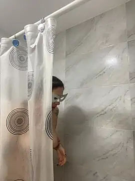 lulupiecitosamor online show from July 11, 2:42 pm
