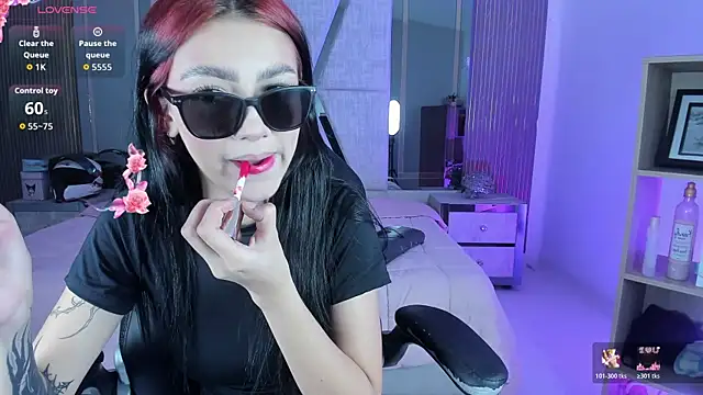 Snapshot of Nezukoo_1 chatting on June 20, 10:01 pm Nezukoo 1 online show from June 20, 10:01 pm