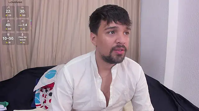 Snapshot of max_ed chatting on June 15, 11:45 am max ed online show from June 15, 11:45 am