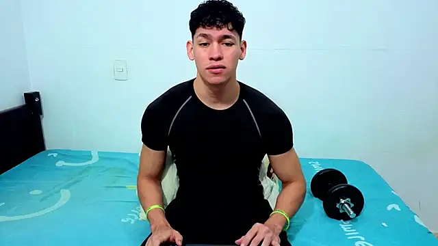 Luke Muscle online show from June 8, 2:28 pm