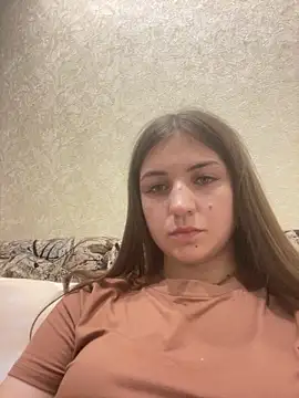 Snapshot of Anit_ti chatting on June 7, 6:33 pm Anit ti online show from June 7, 6:33 pm