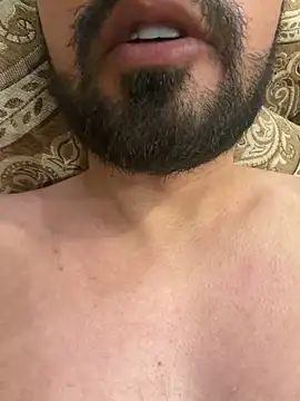Snapshot of sexy_man_22 chatting on June 10, 7:13 pm sexy man 22 online show from June 10, 7:13 pm
