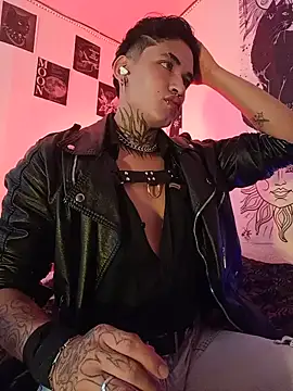 Snapshot of AlecBanne_ chatting on July 12, 6:54 pm AlecBanne online show from July 12, 6:54 pm