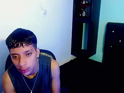 Snapshot of jl_brayan12 chatting on July 13, 4:48 am jl brayan12 online show from July 13, 4:48 am