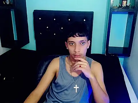 Snapshot of jl_brayan12 chatting on July 14, 10:21 am jl brayan12 online show from July 14, 10:21 am