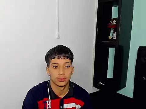 Snapshot of jl_brayan12 chatting on July 19, 3:32 am jl brayan12 online show from July 19, 3:32 am