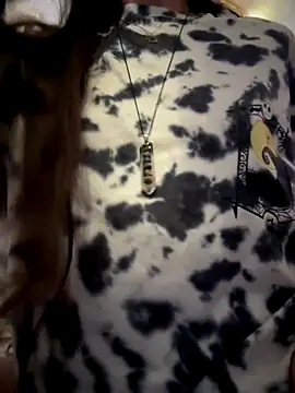 Snapshot of lil_martian chatting on October 13, 2:28 pm lil martian online show from October 13, 2:28 pm