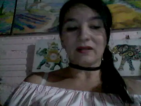 Snapshot of Anlly_garcia002 chatting on June 2, 12:23 am Anlly garcia002 online show from June 2, 12:23 am