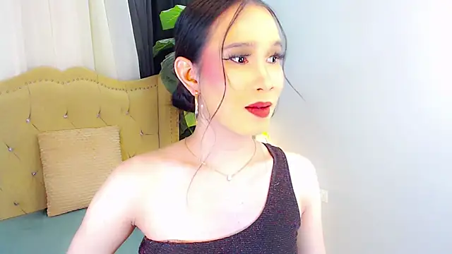 Snapshot of LexiLoreOnTop chatting on June 10, 1:32 pm LexiLoreOnTop online show from June 10, 1:32 pm