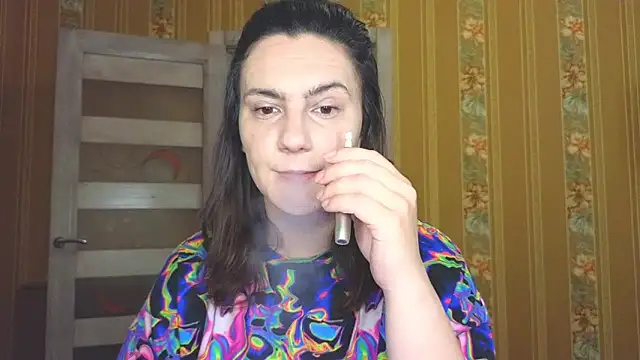 warm pearl online show from May 31, 2:02 pm
