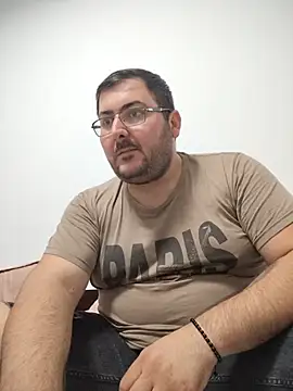 Snapshot of GabyAndrey93 chatting on June 1, 7:04 pm GabyAndrey93 online show from June 1, 7:04 pm