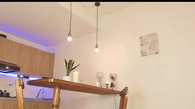 Milo K online show from June 4, 3:56 am