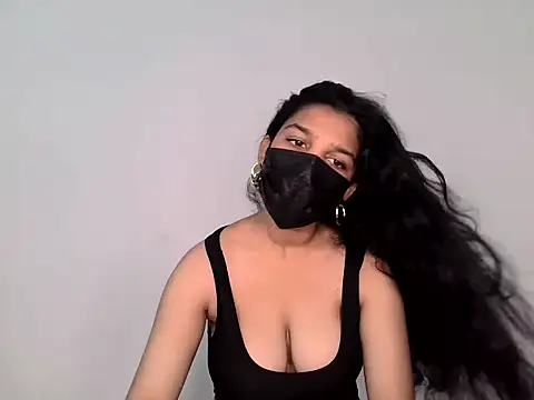 suzan melly online show from June 9, 6:36 am