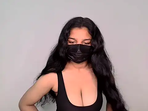 suzan melly online show from June 12, 6:23 am