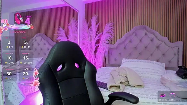 Snapshot of CleoFoxxx_ chatting on July 2, 8:04 pm CleoFoxxx online show from July 2, 8:04 pm