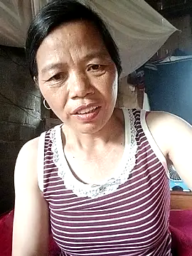 Snapshot of Elfledaa chatting on June 29, 10:15 am Elfledaa online show from June 29, 10:15 am