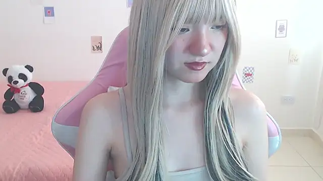 Snapshot of SweetSky1_ chatting on June 1, 9:16 pm SweetSky1 online show from June 1, 9:16 pm