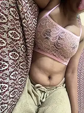 Snapshot of bold_priya chatting on June 26, 7:18 pm bold priya online show from June 26, 7:18 pm