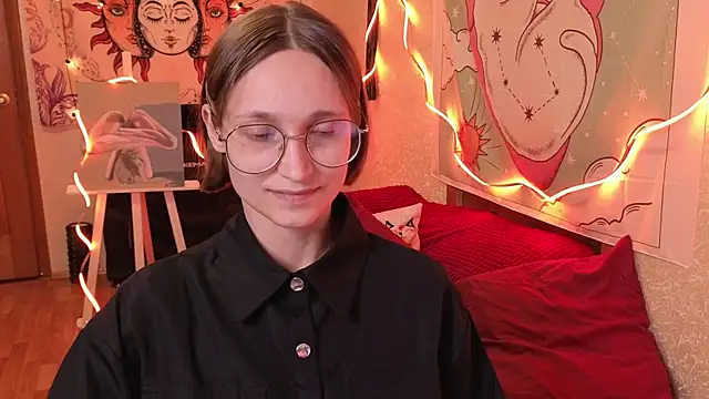 Snapshot of stella_naughty chatting on June 28, 8:15 pm stella naughty online show from June 28, 8:15 pm