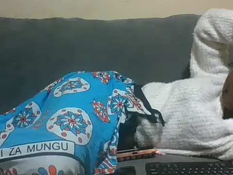 Snapshot of Applecute254 chatting on July 16, 5:08 pm Applecute254 online show from July 16, 5:08 pm