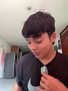 Snapshot of ThiagoGonzalesz chatting on August 1, 2:27 pm ThiagoGonzalesz online show from August 1, 2:27 pm