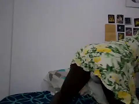 Snapshot of hazyntta chatting on May 24, 4:28 am hazyntta online show from May 24, 4:28 am