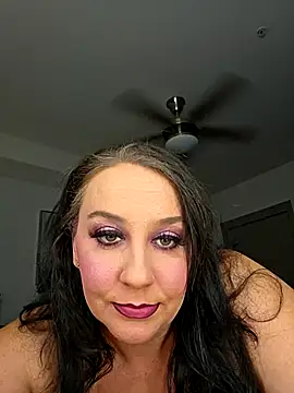 Snapshot of CreamVixen chatting on July 9, 12:48 am CreamVixen online show from July 9, 12:48 am