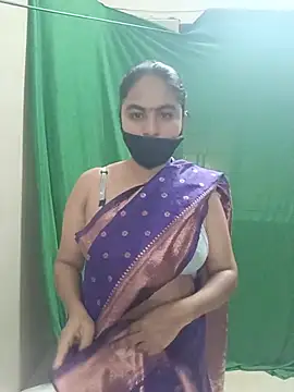 Snapshot of sakshi_moni chatting on July 7, 4:22 pm sakshi moni online show from July 7, 4:22 pm