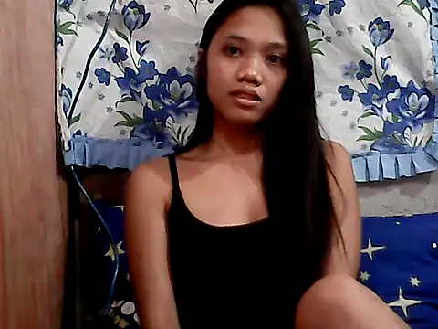Snapshot of PINAY_SkinnyGirl123 chatting on July 4, 11:22 pm PINAY SkinnyGirl123 online show from July 4, 11:22 pm