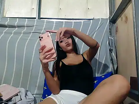Snapshot of PINAY_SkinnyGirl123 chatting on July 15, 11:04 am PINAY SkinnyGirl123 online show from July 15, 11:04 am