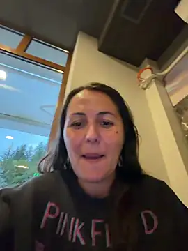 Snapshot of BrunetteNymph chatting on July 17, 6:13 pm BrunetteNymph online show from July 17, 6:13 pm